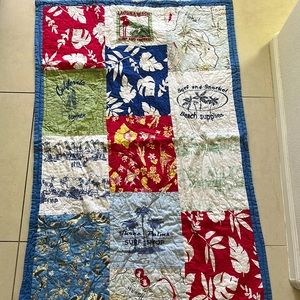 Adorable pottery barn kids surf inspired baby / crib quilt